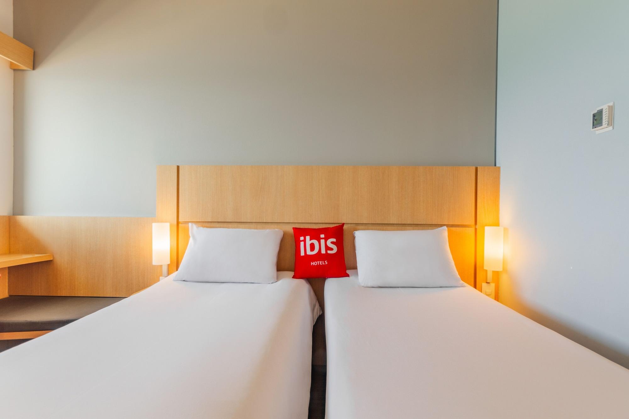 ibis Cartagena Marbella Hotell Exteriör bild