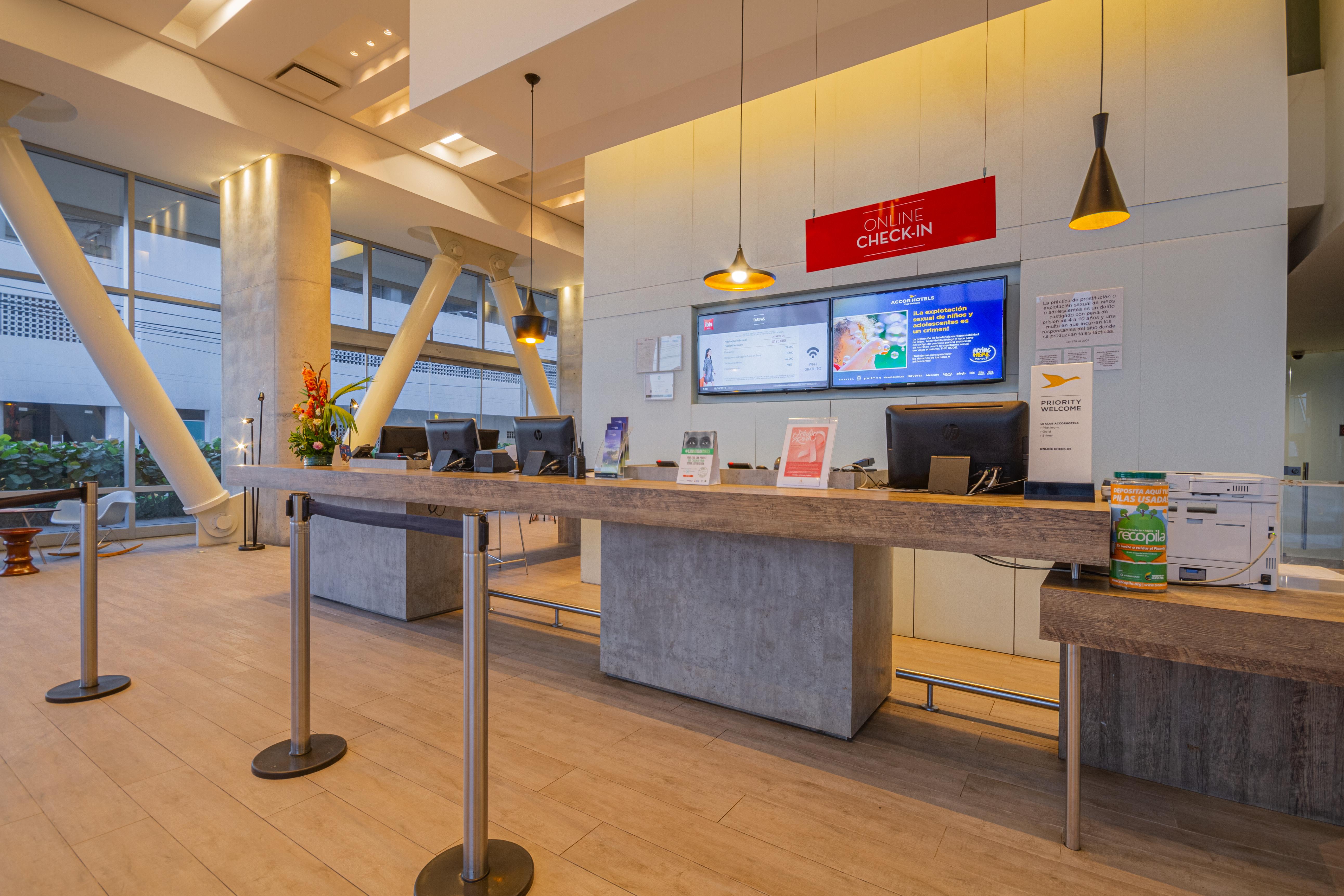 ibis Cartagena Marbella Hotell Exteriör bild