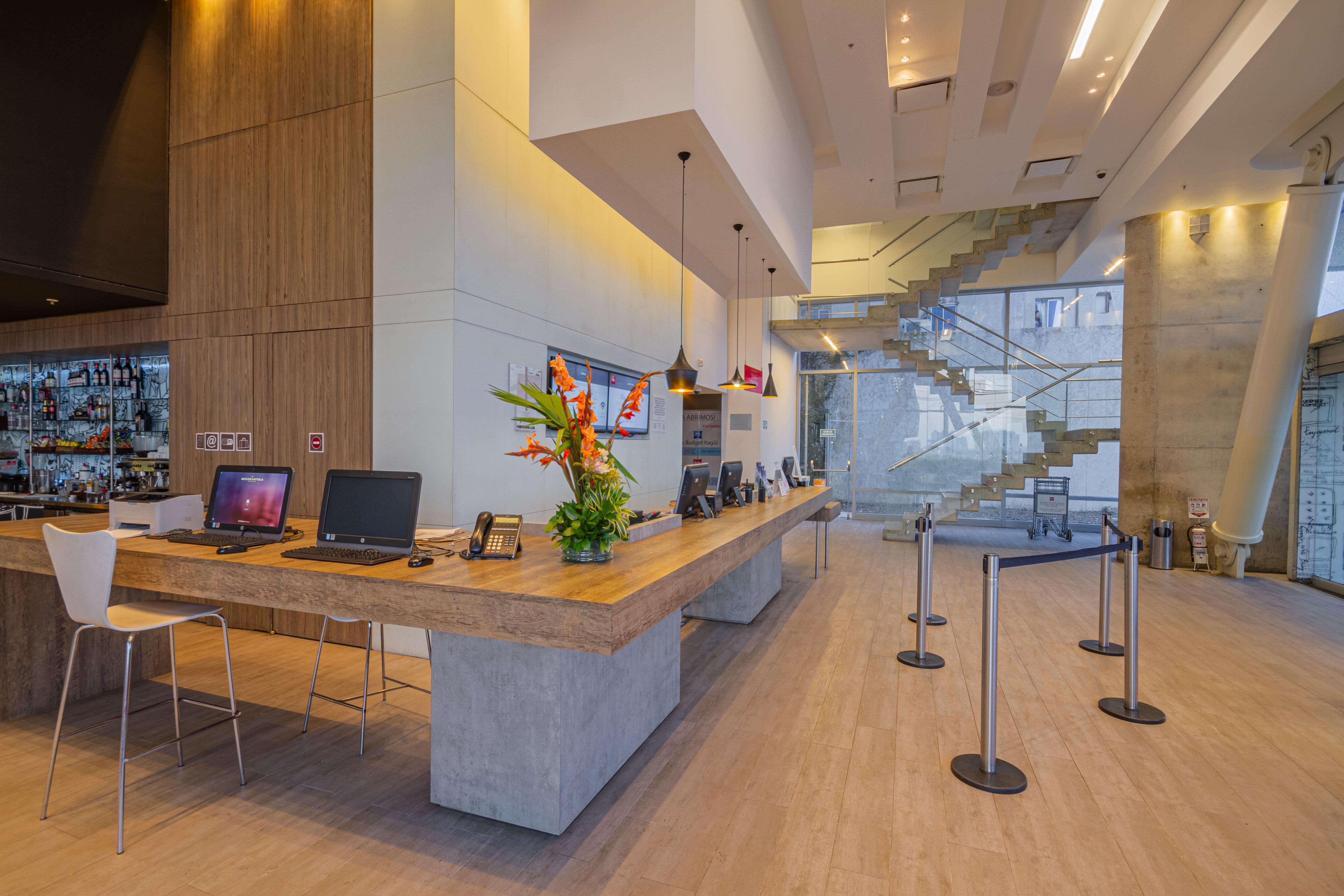 ibis Cartagena Marbella Hotell Exteriör bild